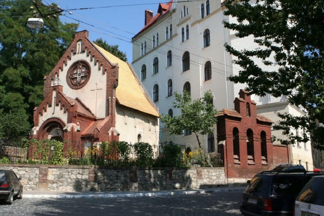 Невелика Smart Квартира В Центрі Для Пари Lviv Eksteriør billede