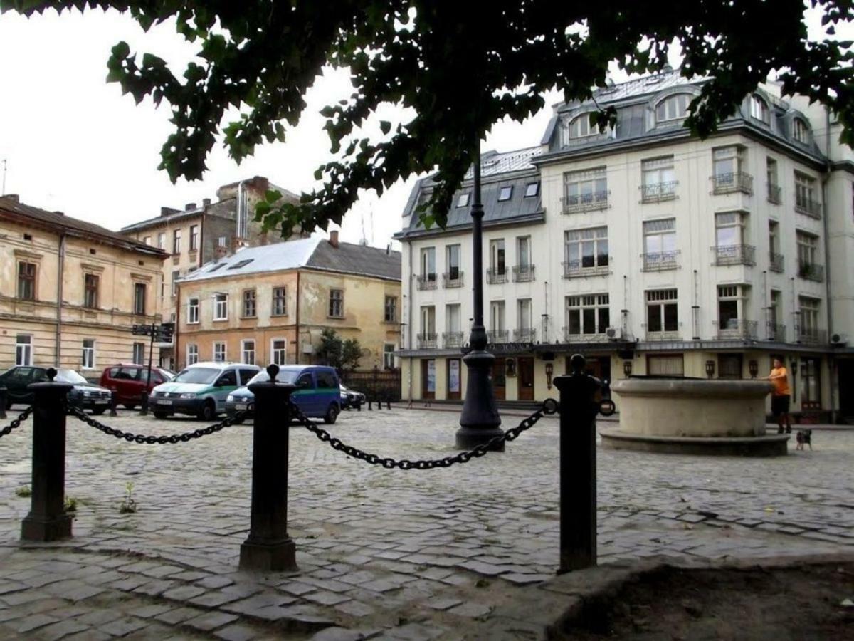 Невелика Smart Квартира В Центрі Для Пари Lviv Eksteriør billede